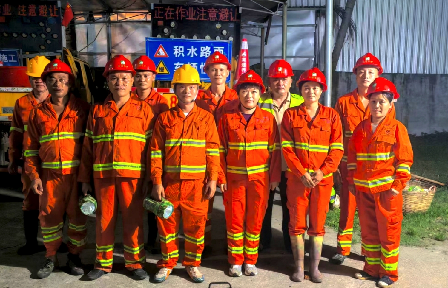 奋战“剑鱼”——OB视讯养护筑起防风防汛“清静屏障”